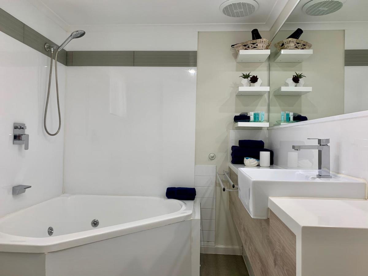 Apollo Bay Waterfront Motor Inn מראה חיצוני תמונה