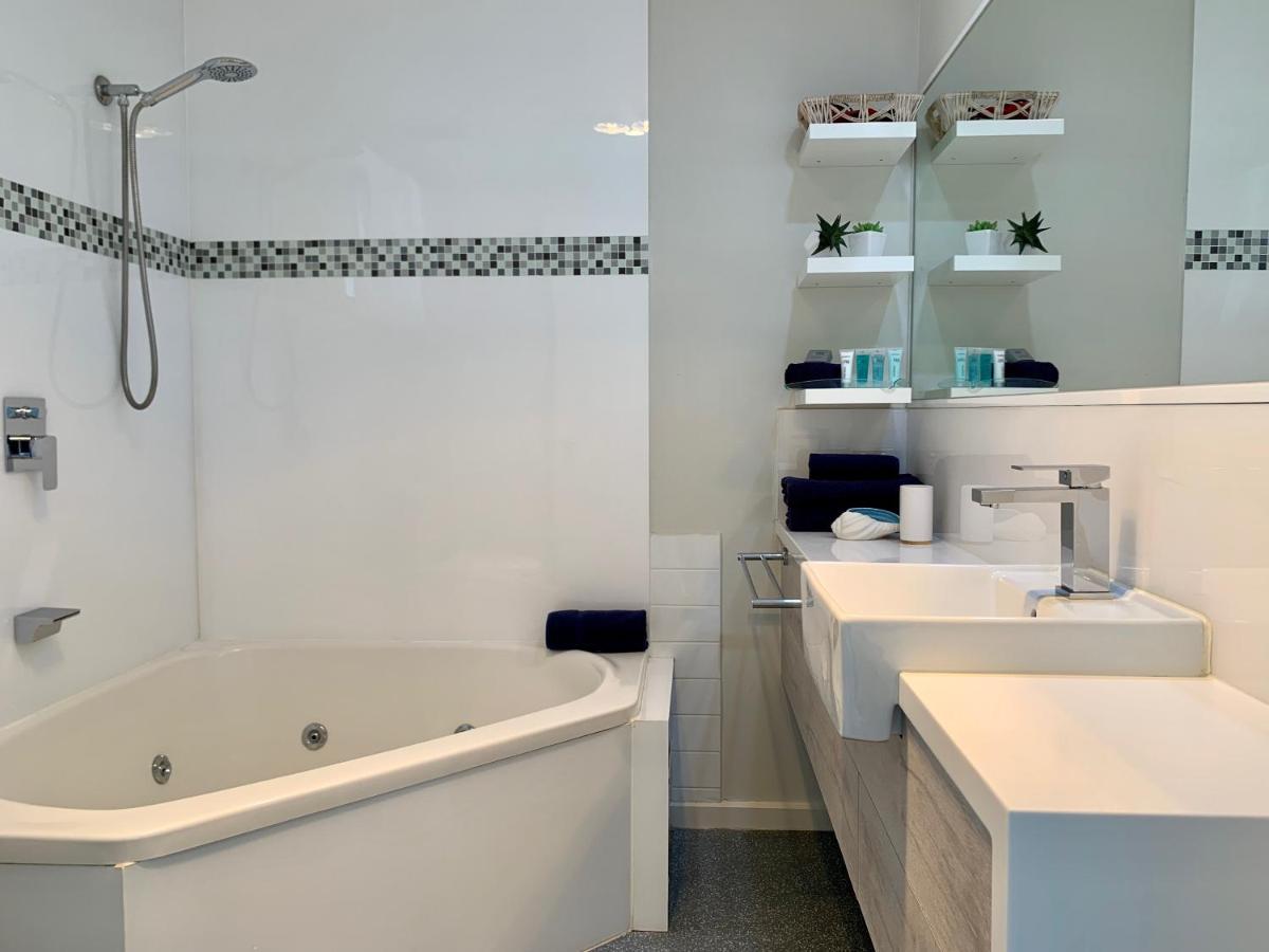 Apollo Bay Waterfront Motor Inn מראה חיצוני תמונה